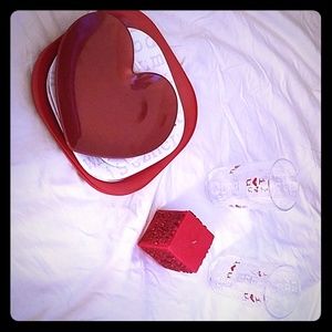 Valentine's day themed dishware